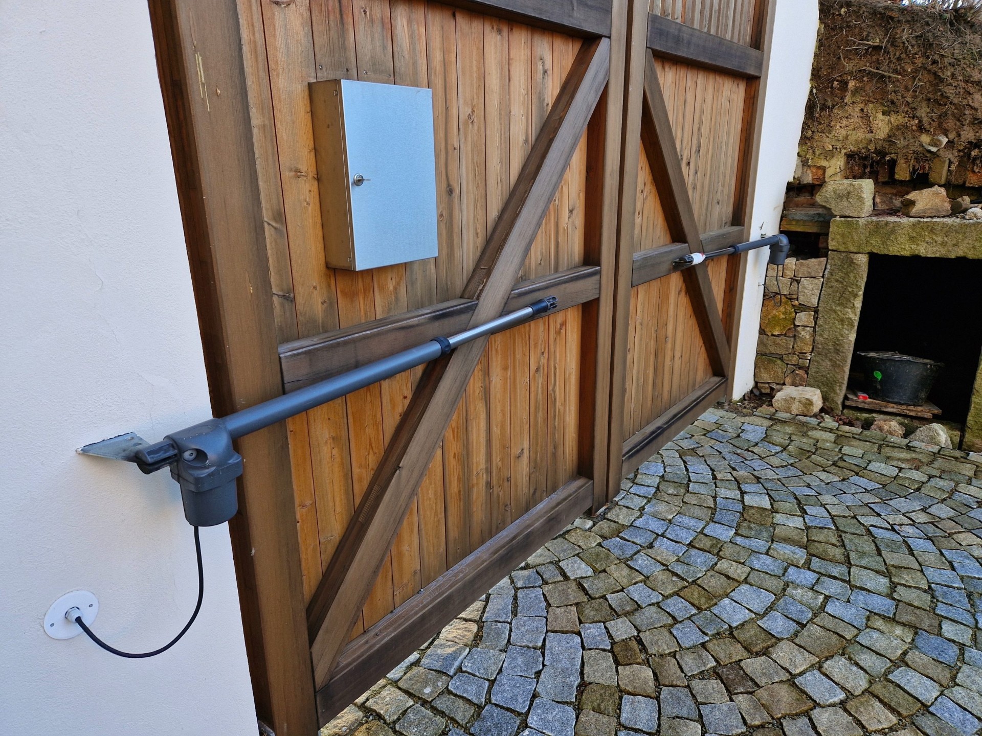 Swing and Sliding Gates